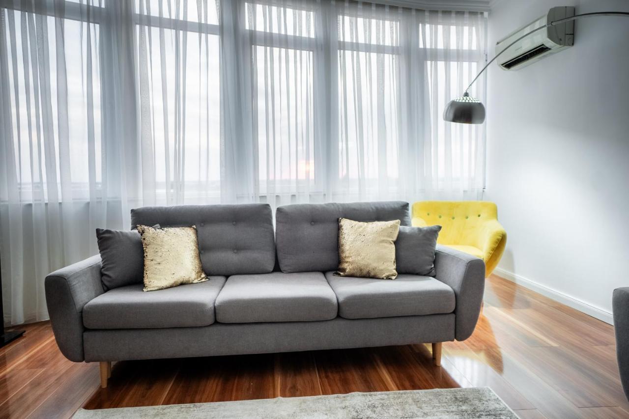 Xo Panoramic Apartment L Jacuzzi L オラデア エクステリア 写真